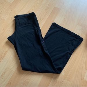 Lululemon yoga pants